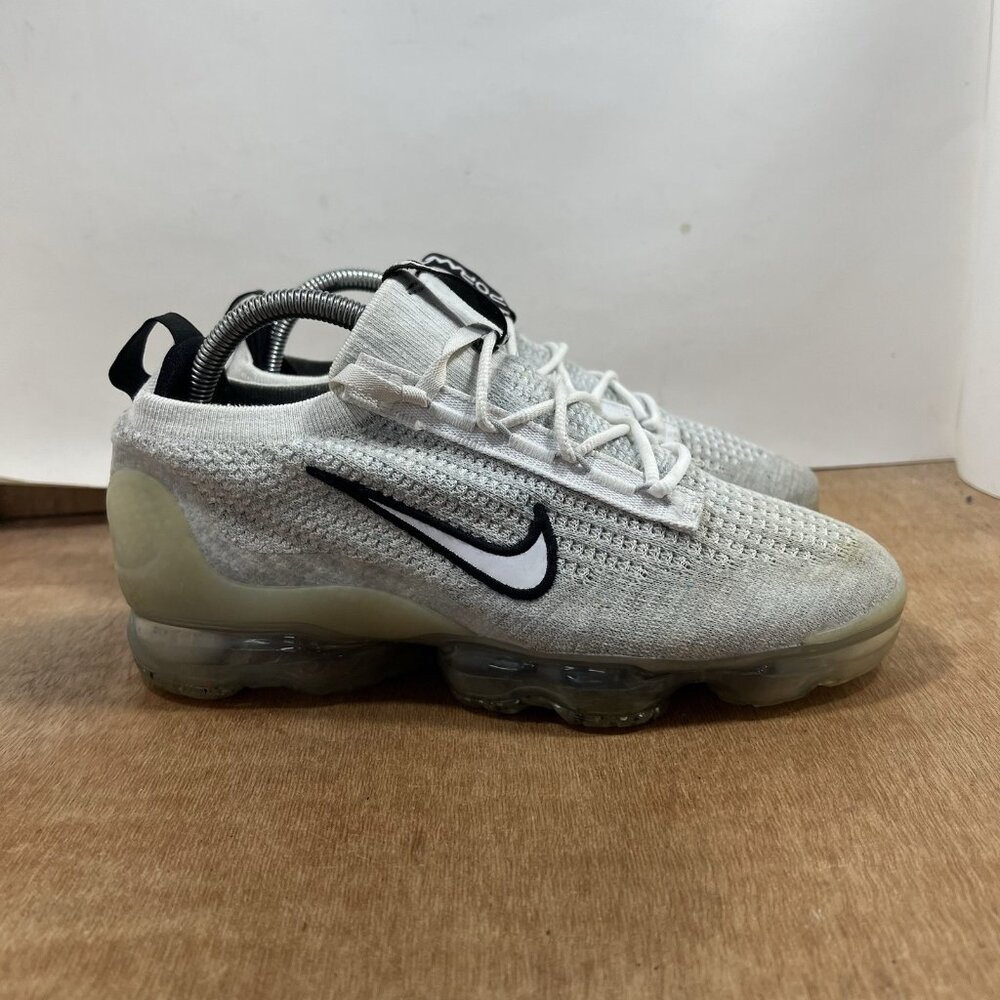 Nike Air VaporMax 2021 Women Size 8.5 Flyknit Sneakers Shoes DB1550-100